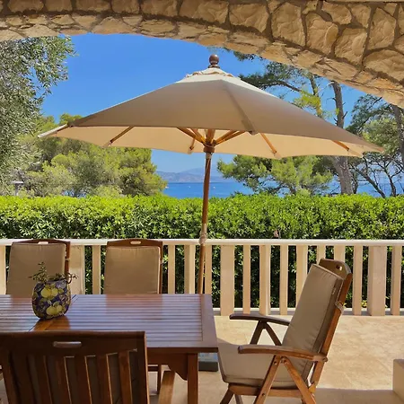 Dinka Seaside - Hvar Island Villa *