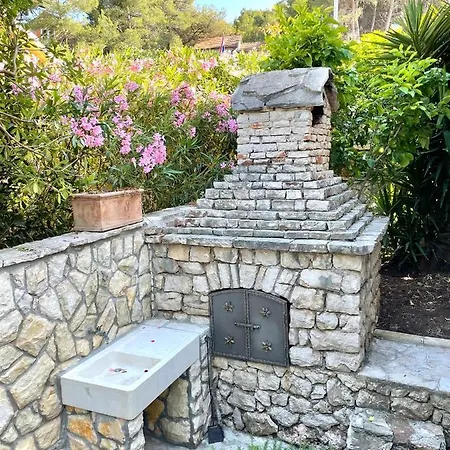 Dinka Seaside - Hvar Island Willa *