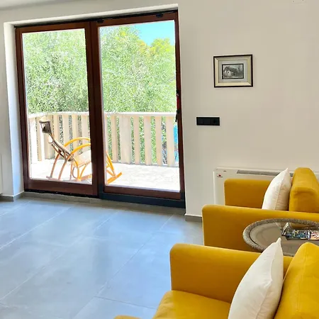 Dinka Seaside - Hvar Island