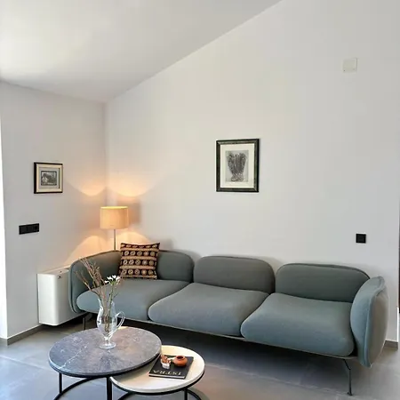 Dinka Seaside - Hvar Island Villa
